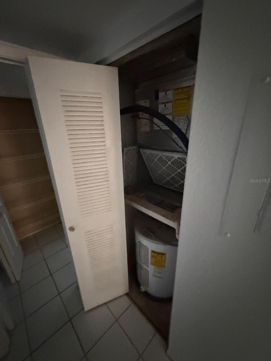 MIDPORT PLACE I A CONDO - Residential