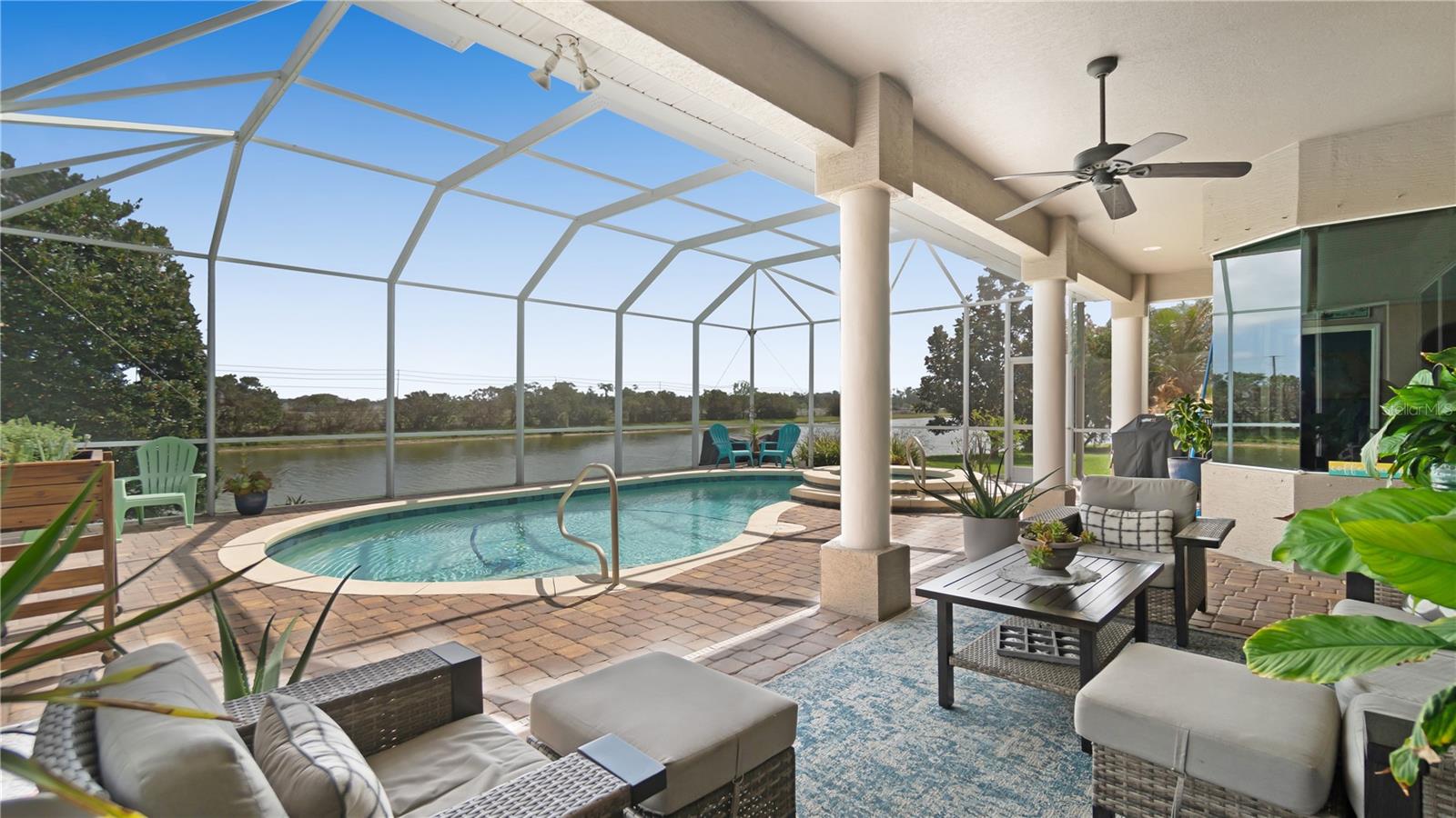 PROMENADE PARKE - Residential