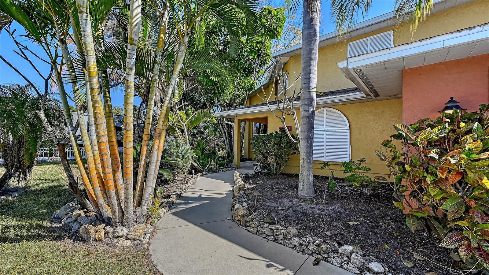 2429 WHIPPOORWILL CIRCLE