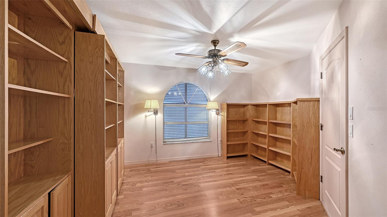 WESLO WILLOWS - Residential