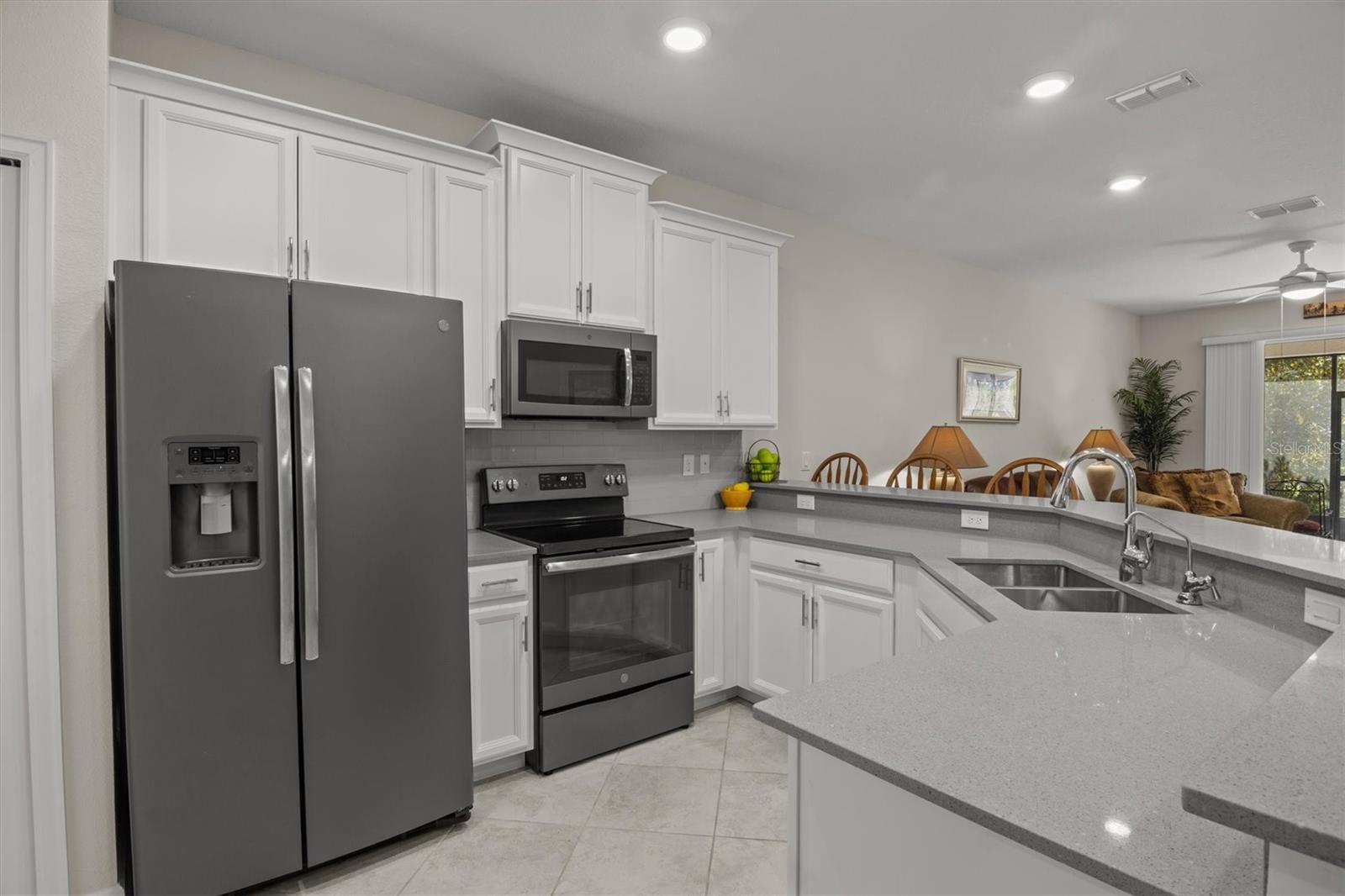 2853 ATTWATER LOOP