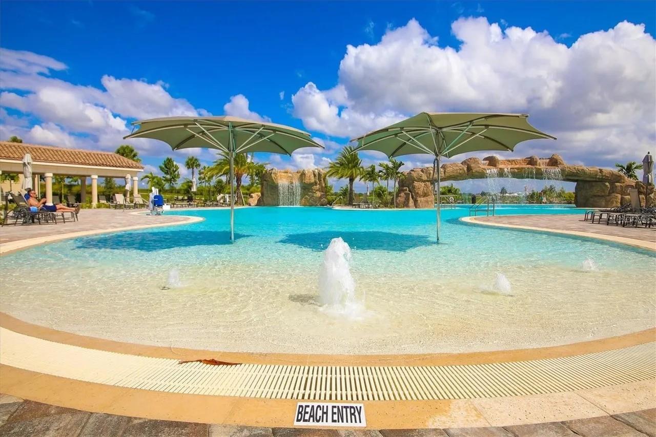 LAKEWOOD NATIONAL - Residential