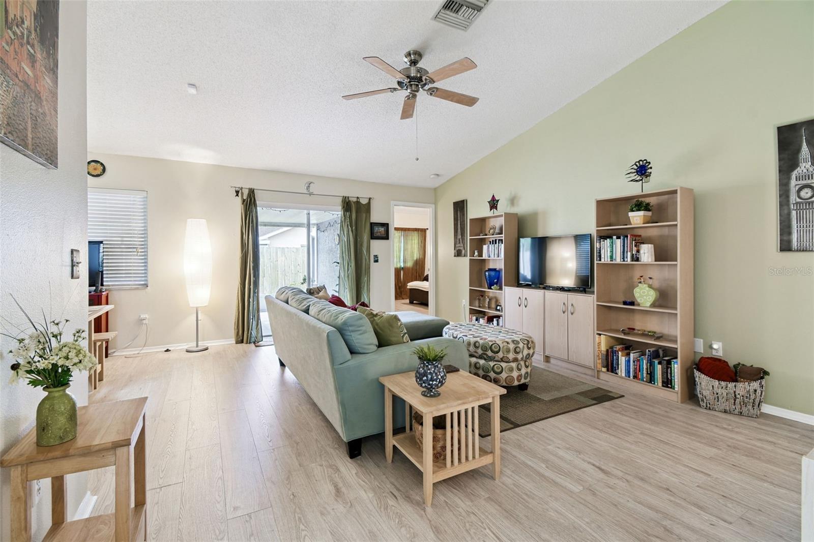 HEATHER LAKES UNIT XXI PH B - Residential