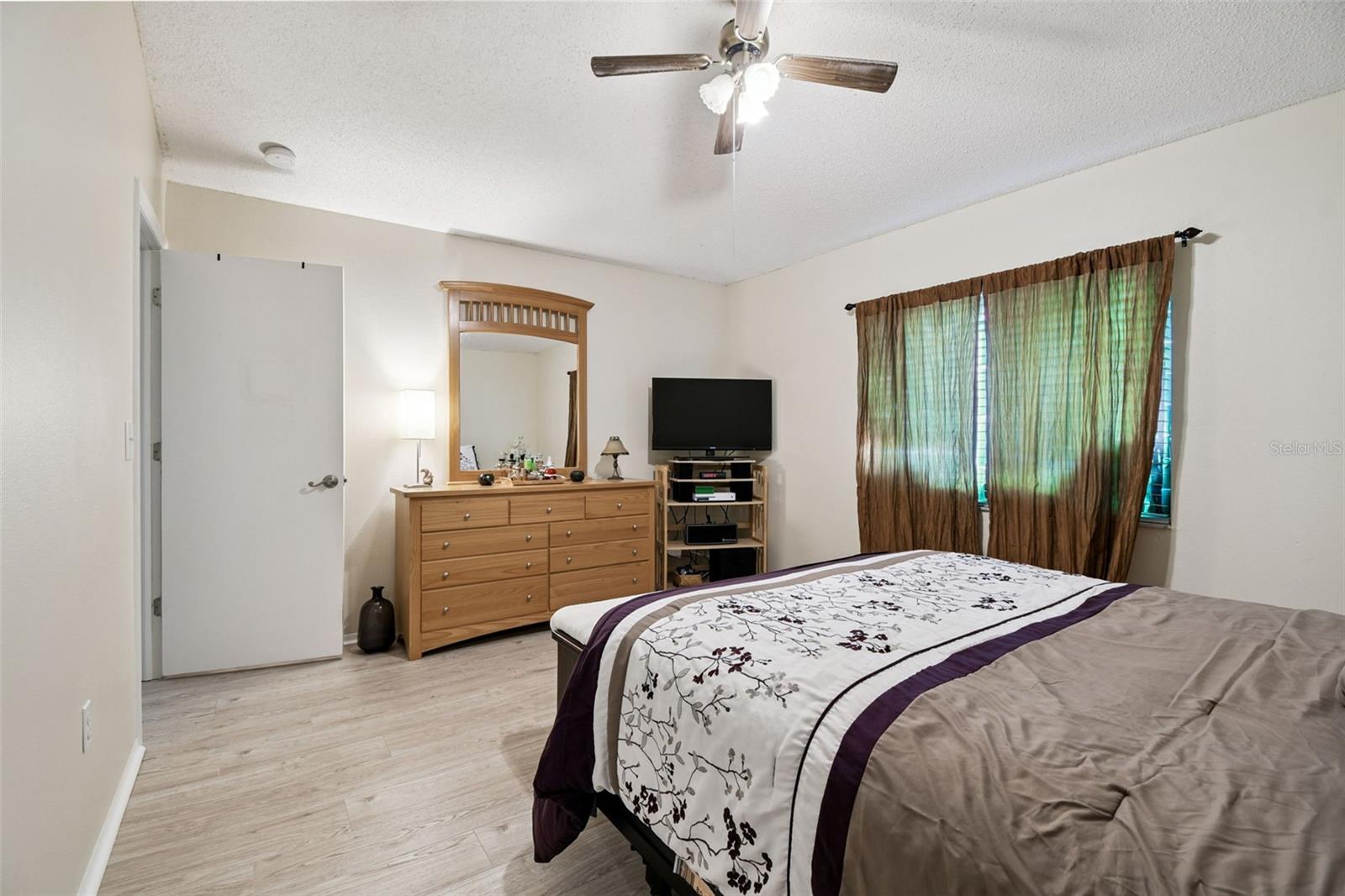 HEATHER LAKES UNIT XXI PH B - Residential