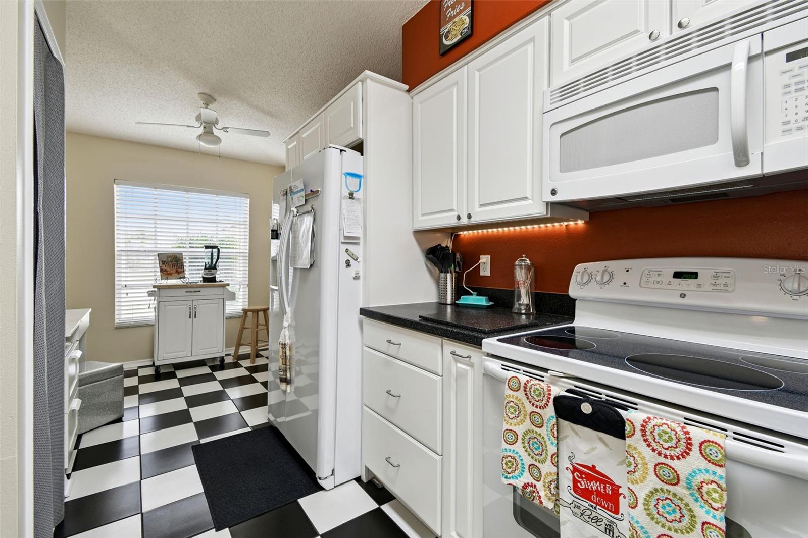 HEATHER LAKES UNIT XXI PH B - Residential