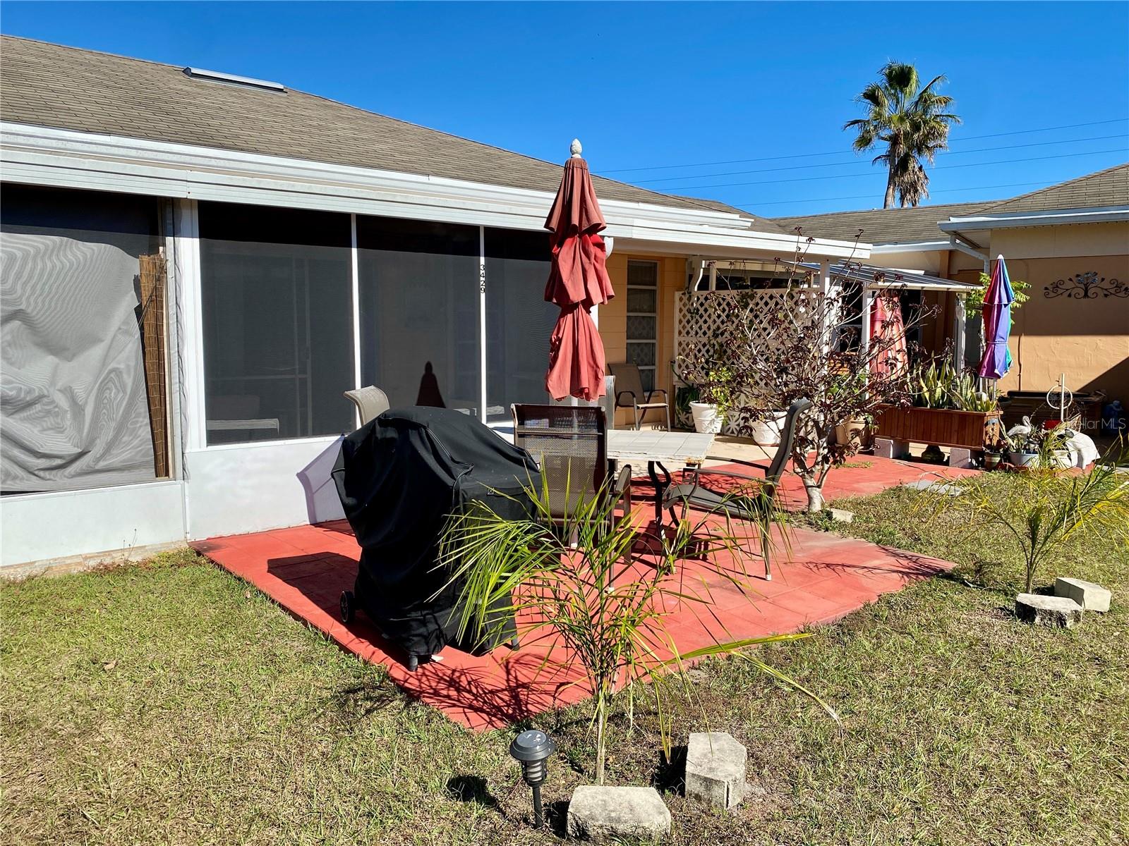 LAKESHORE CLUB - Residential