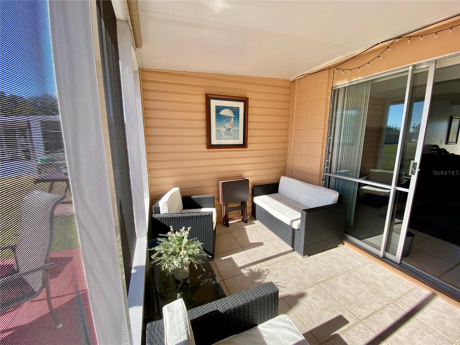 LAKESHORE CLUB - Residential