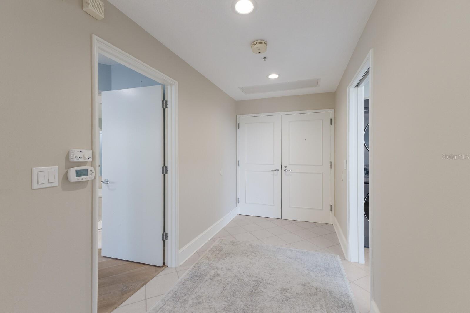 GRAND BAY 6 - Residential