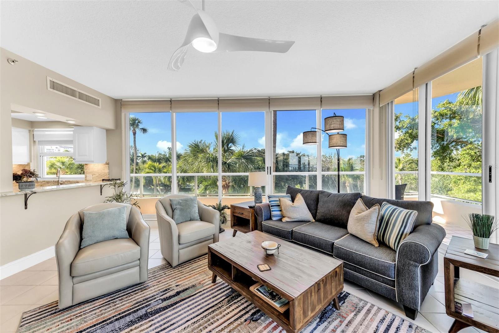 GRAND BAY 6 - Residential