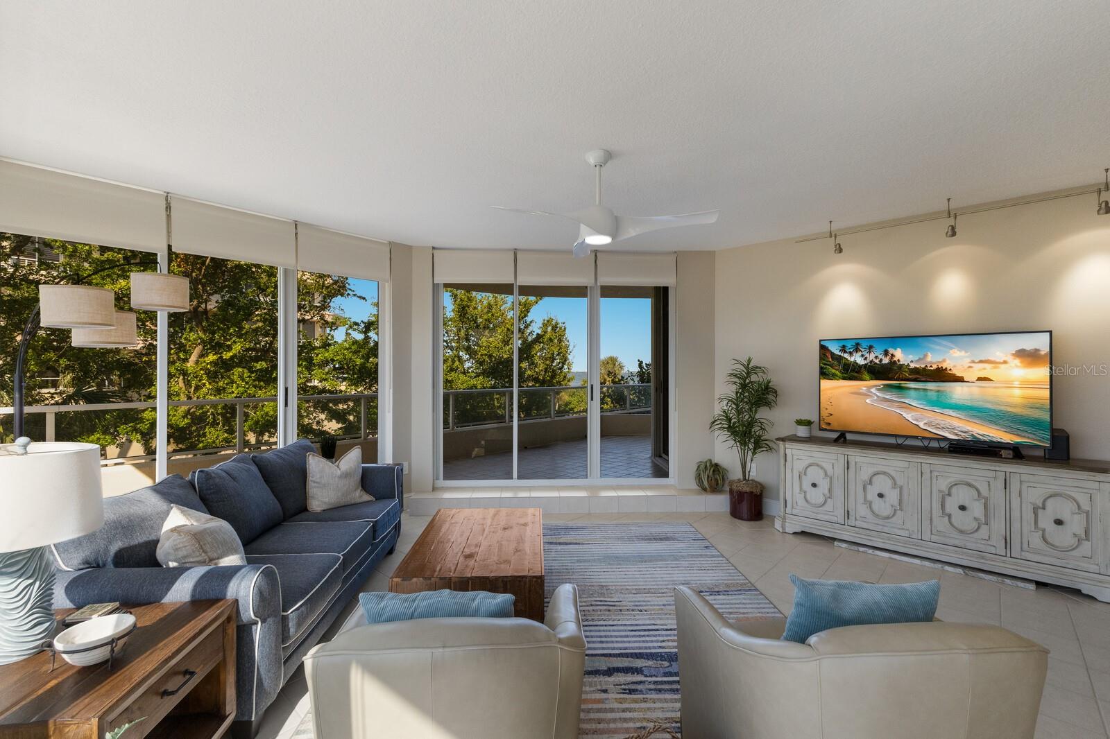 GRAND BAY 6 - Residential