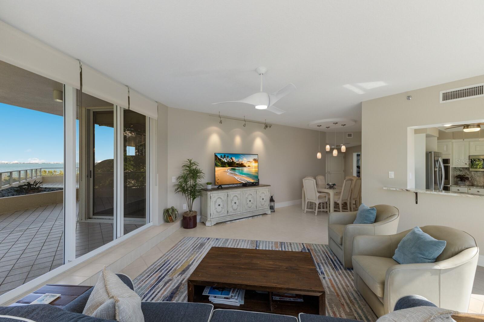 GRAND BAY 6 - Residential