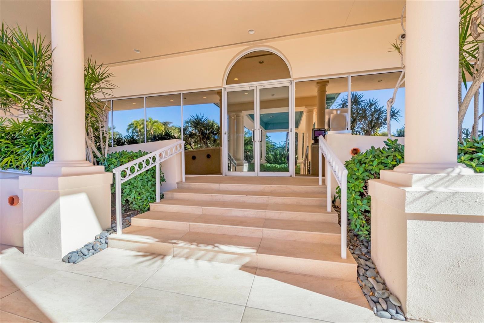 GRAND BAY 6 - Residential