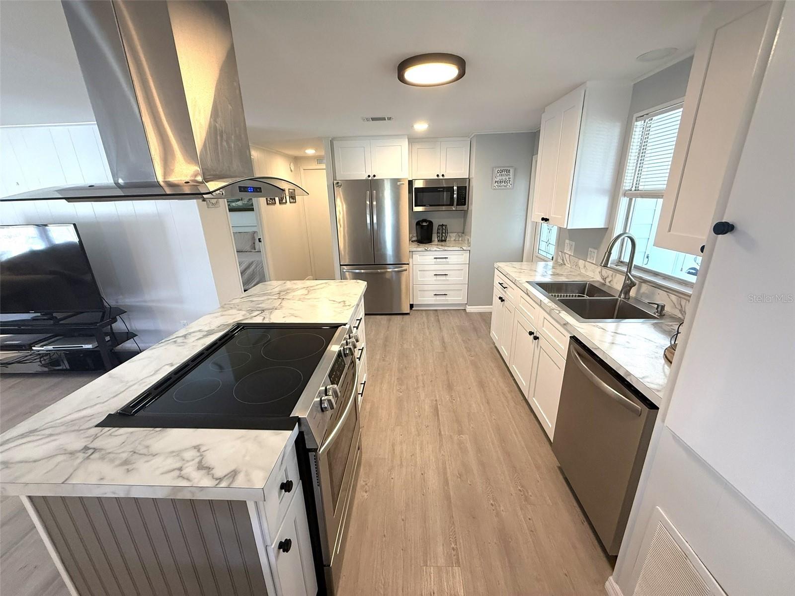 HARBOR ISLES II - Residential