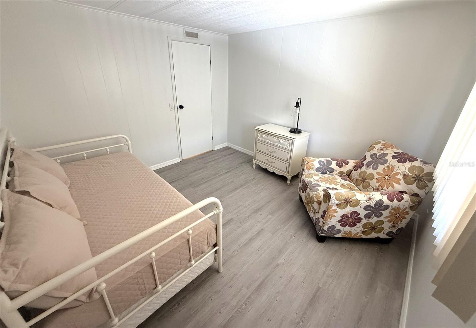 HARBOR ISLES II - Residential