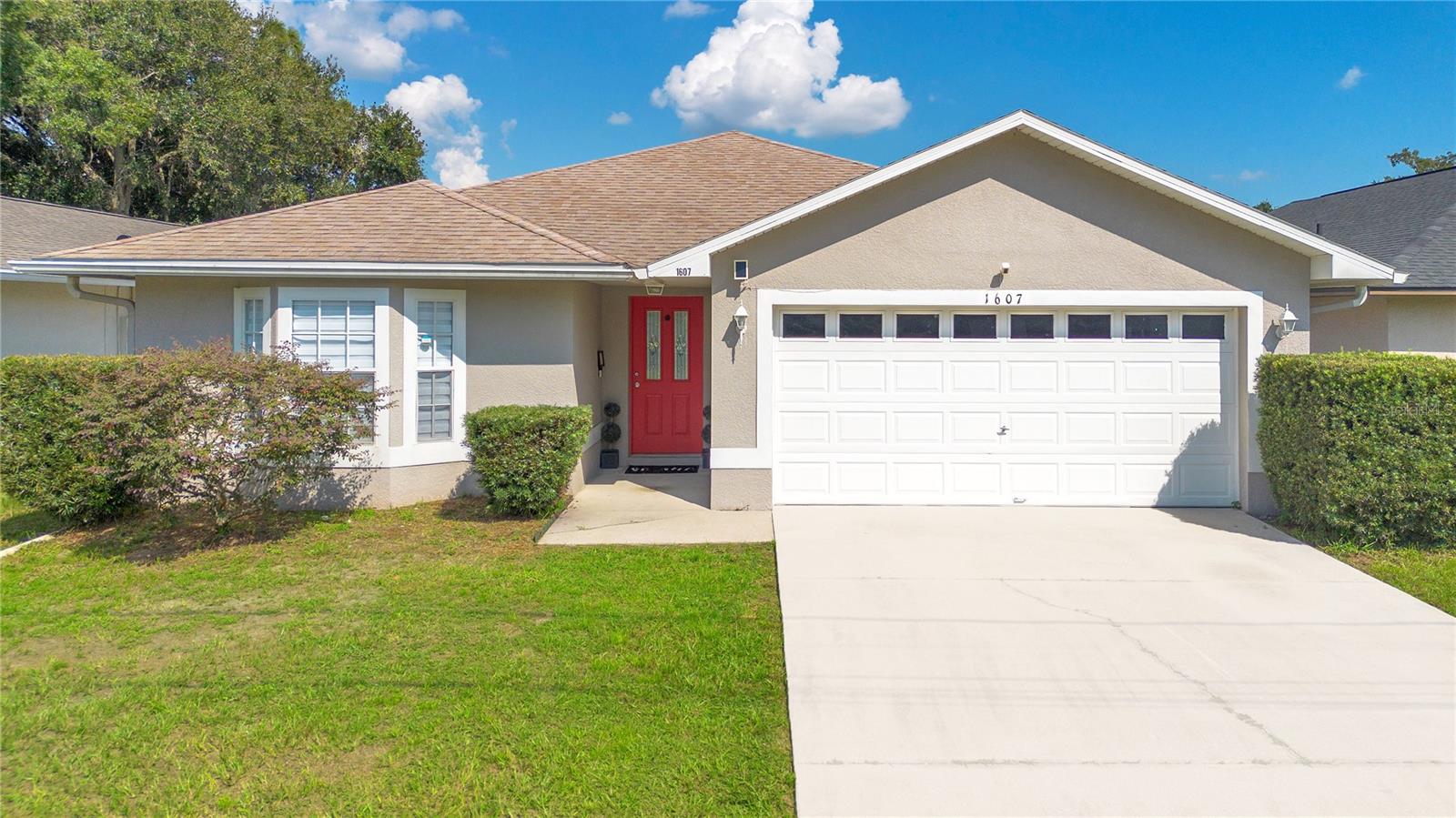 PRICE IMPROVEMENT! Welcome to this charming 3-bedroom, 2-bath home located just minutes from downtown St. Cloud with NO HOA! Step inside to an inviting open floor plan, filled with natural light from large windows and sliding glass doors that lead to the backyard. The kitchen shines with stainless steel appliances, plenty of counter space, and light cabinetry, plus a cozy breakfast nook by the bay window. The adjacent formal dining room, separated by a convenient serving window, is perfect for hosting. The spacious family room opens to the covered patio and large, fully fenced backyard, offering a perfect space for outdoor gatherings. The master suite features a generous walk-in closet and an en-suite bath with dual vanities and a walk-in shower. Two additional bedrooms share a full bath, with one offering direct patio access. With a storage shed and plenty of space for entertaining, this move-in-ready home is ready to welcome you!
<div style="padding:56.25% 0 0 0;position:relative;"><iframe src="https://my.matterport.com/show/?m=nTmgVa4QXZz&mls=1" frameborder="0" allow="autoplay; fullscreen" allowfullscreen style="position:absolute;top:0;left:0;width:100%;height:100%;"></iframe></div>