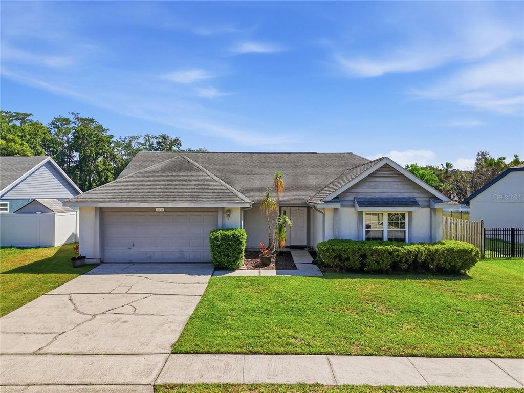 Photo of 10137 Pink Carnation Court, Orlando, FL 32825 (MLS # O6405783)