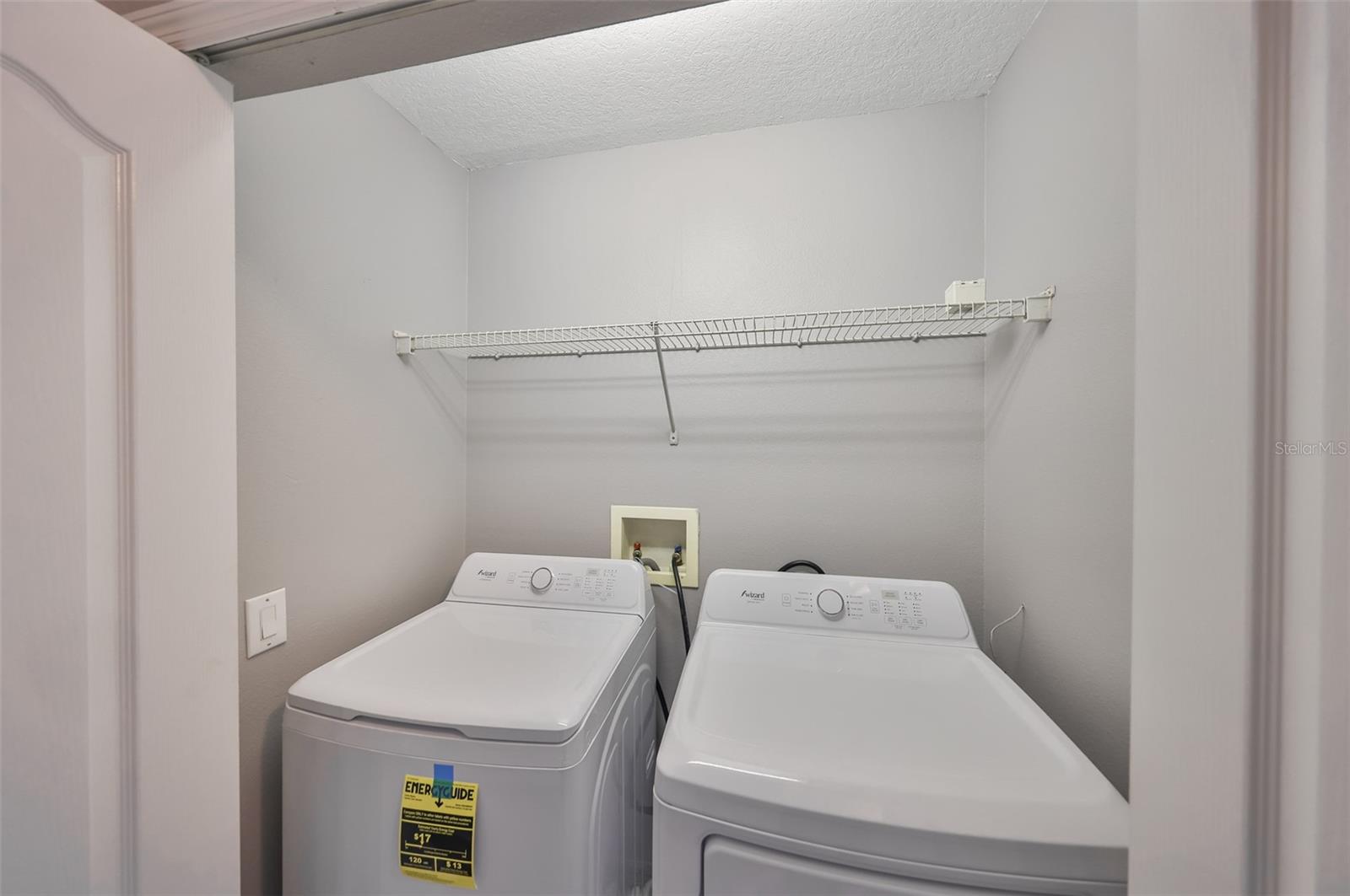 KINGS LAKE TWNHMS - Residential Lease