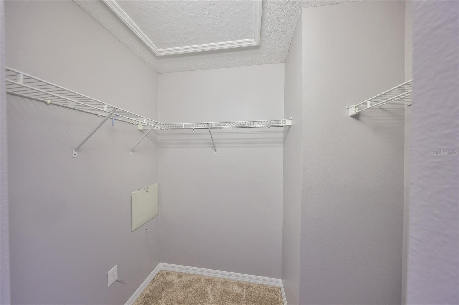 KINGS LAKE TWNHMS - Residential Lease