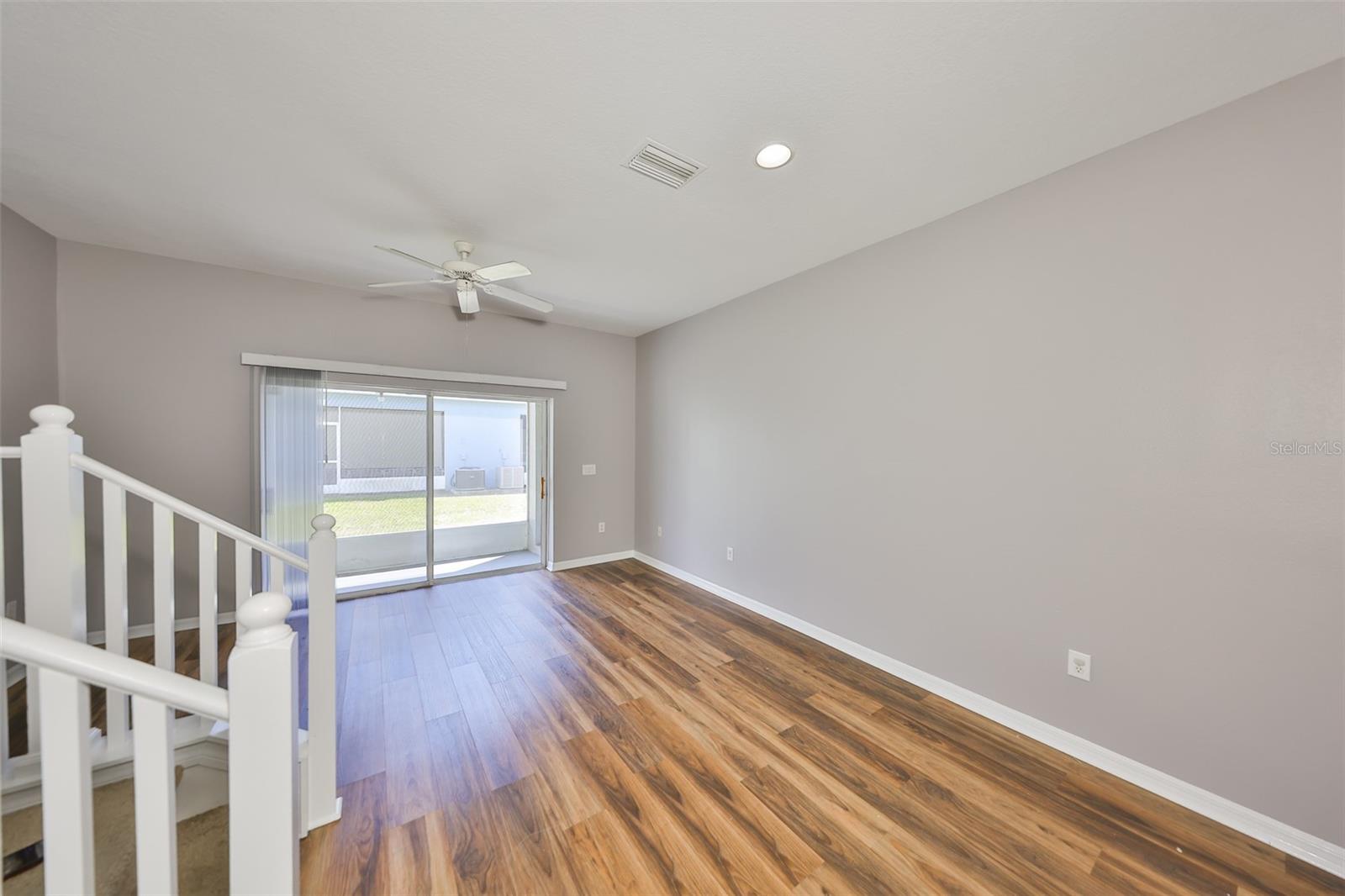 KINGS LAKE TWNHMS - Residential Lease