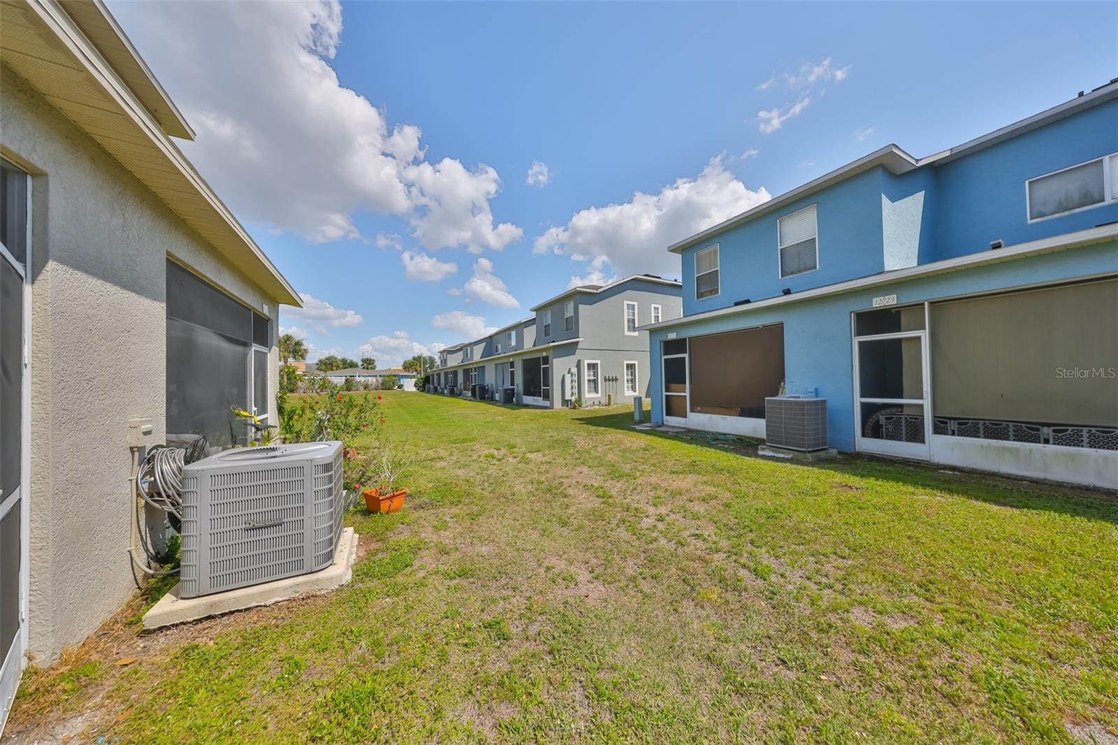 KINGS LAKE TWNHMS - Residential Lease