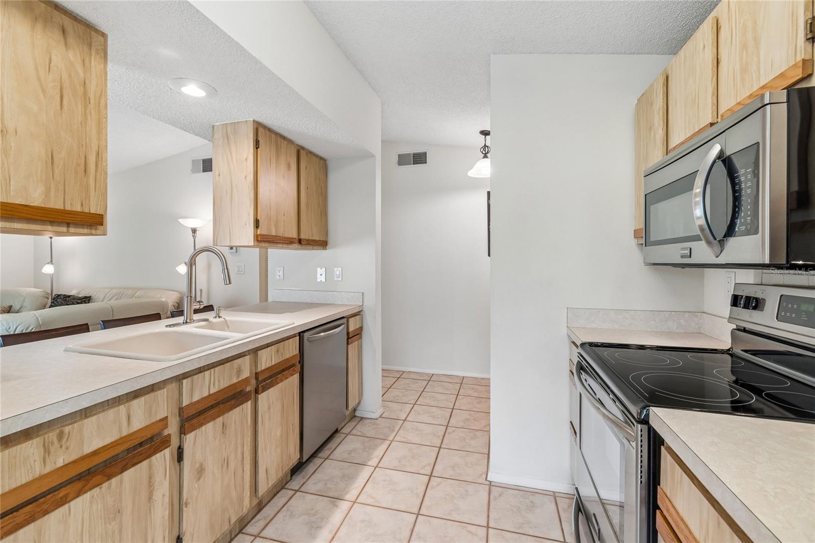 10305 TURKEY OAK DRIVE