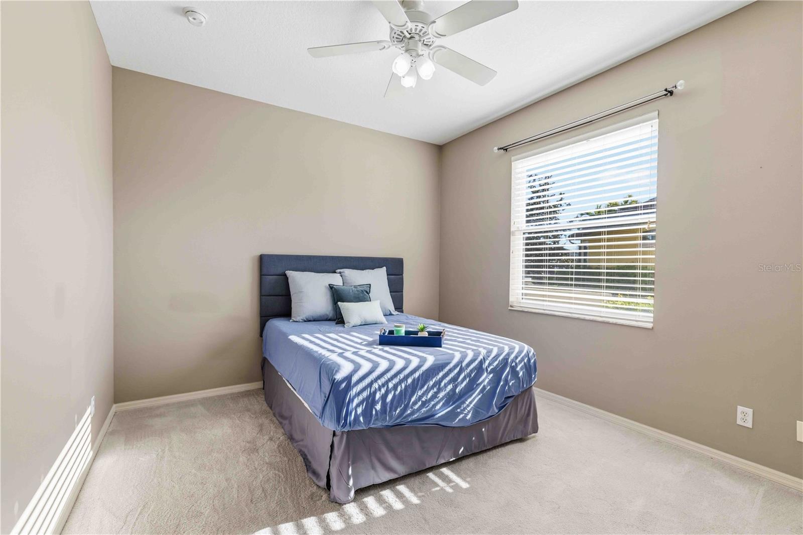 BARTON FARMS, LAUREL LAKES - Residential