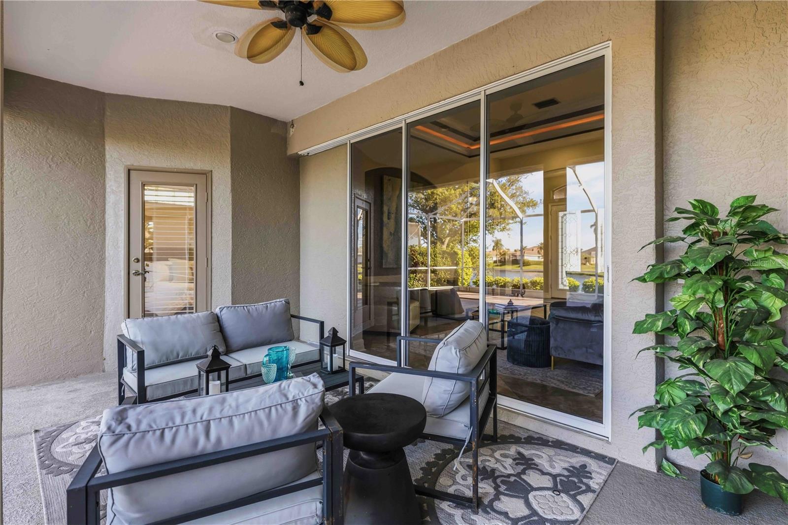 BARTON FARMS, LAUREL LAKES - Residential