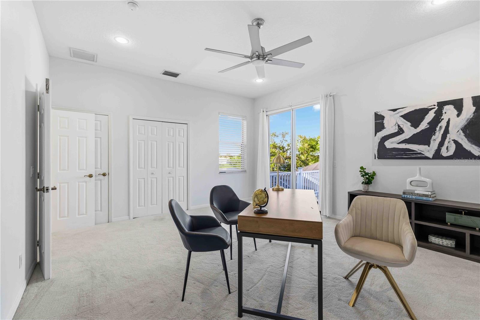 BARTON FARMS, LAUREL LAKES - Residential