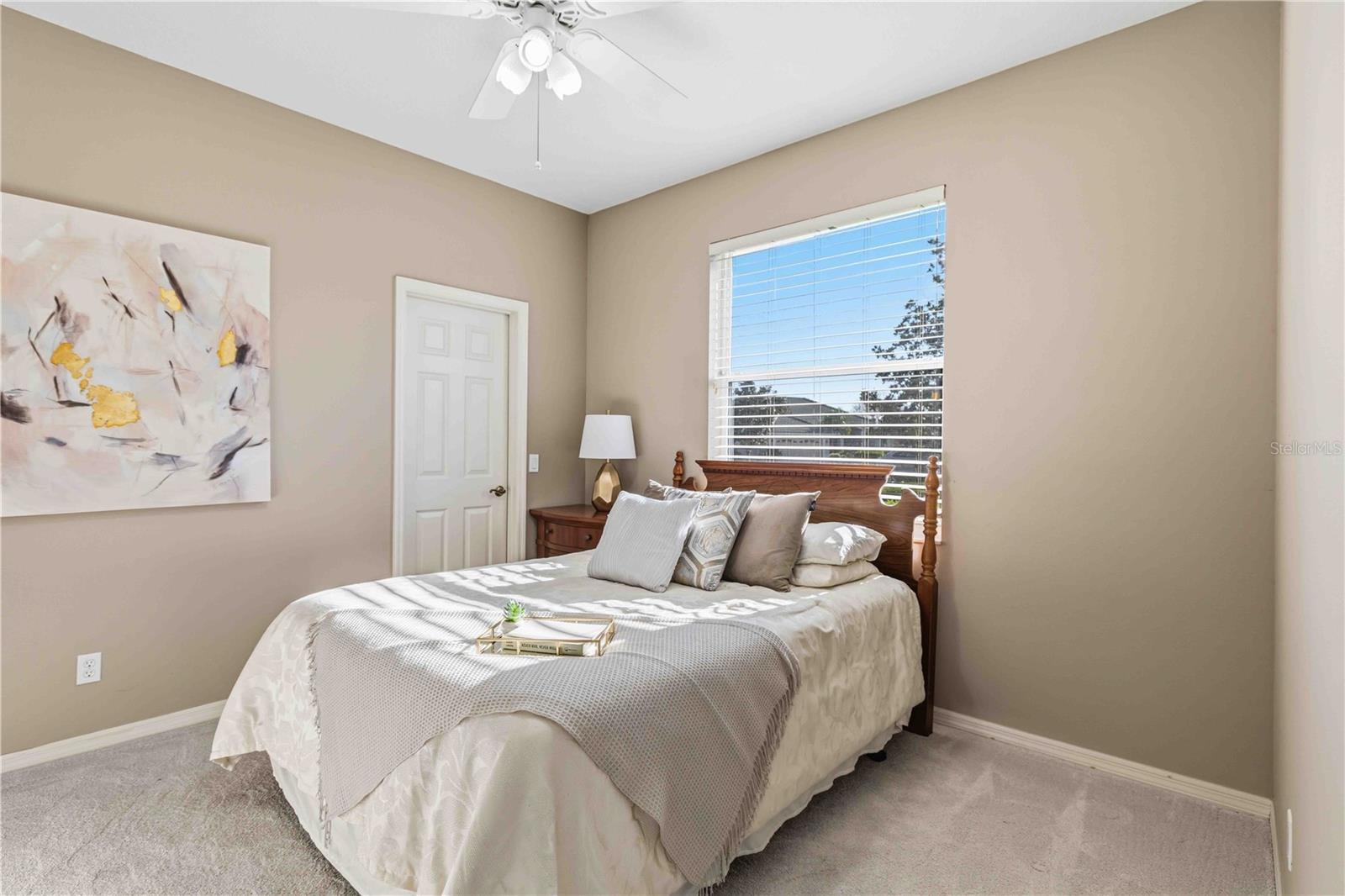 BARTON FARMS, LAUREL LAKES - Residential