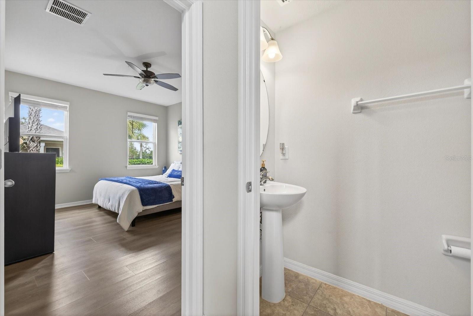 LUCAYA LAKE CLUB TWNHMS PH 2B - Residential