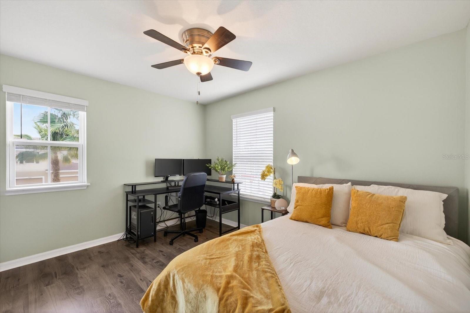 LUCAYA LAKE CLUB TWNHMS PH 2B - Residential