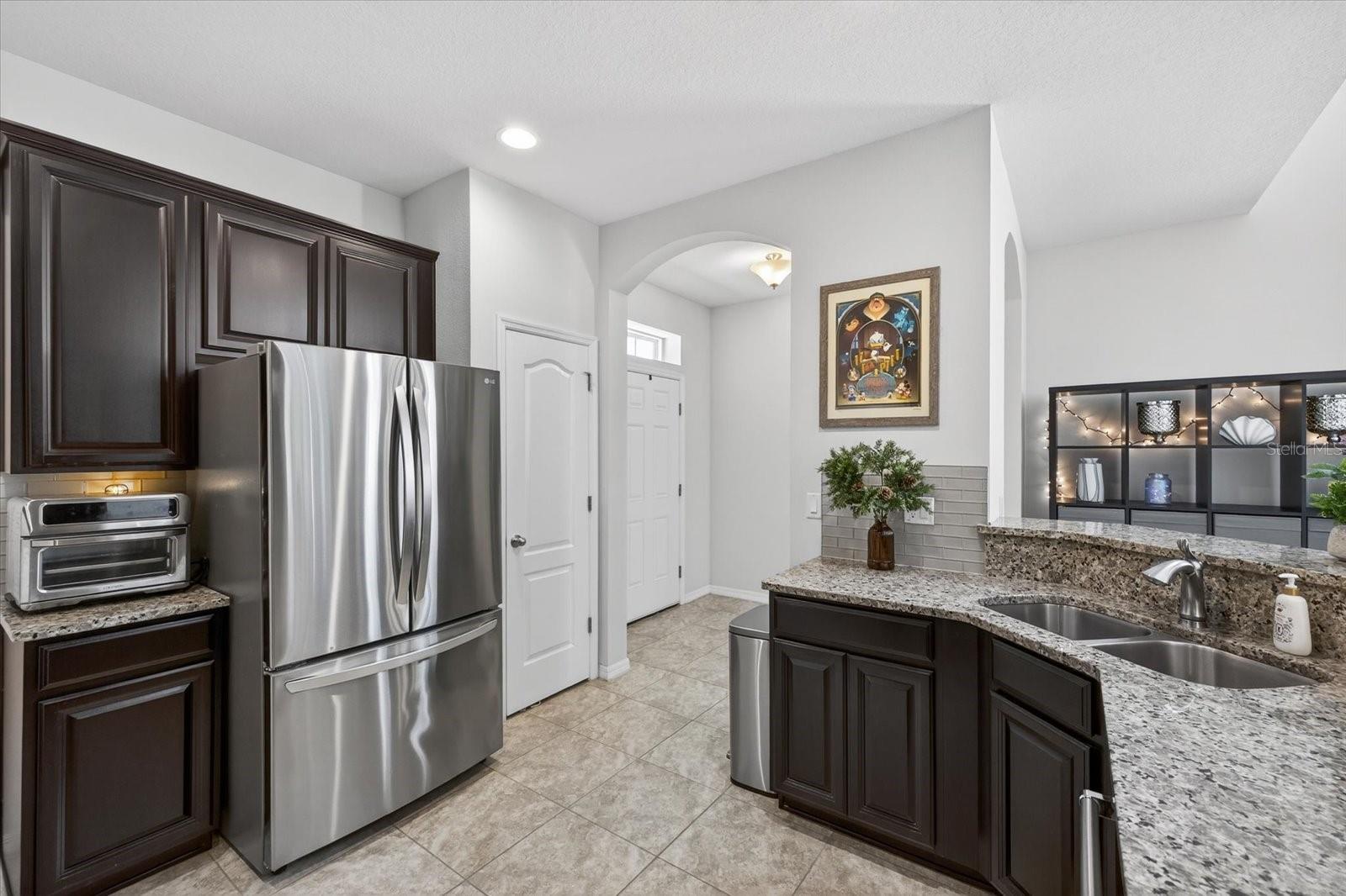 LUCAYA LAKE CLUB TWNHMS PH 2B - Residential