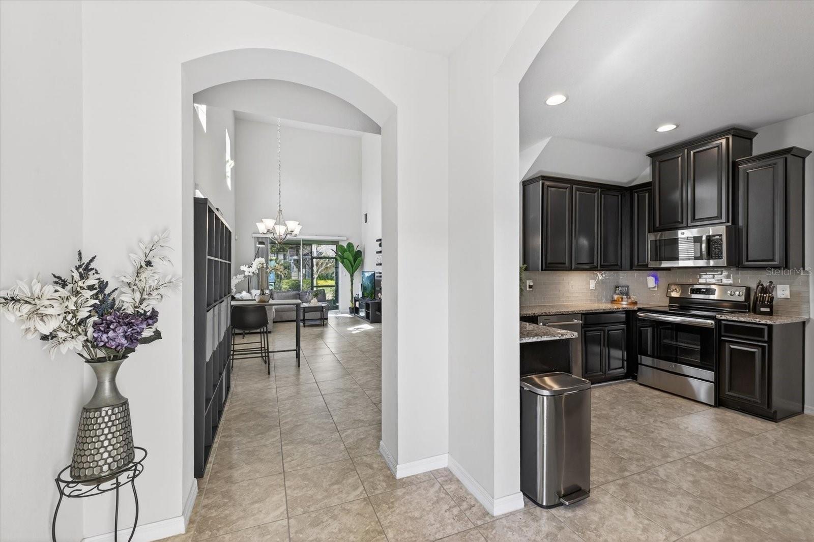 LUCAYA LAKE CLUB TWNHMS PH 2B - Residential