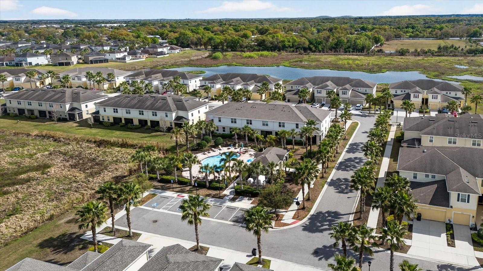 LUCAYA LAKE CLUB TWNHMS PH 2B - Residential