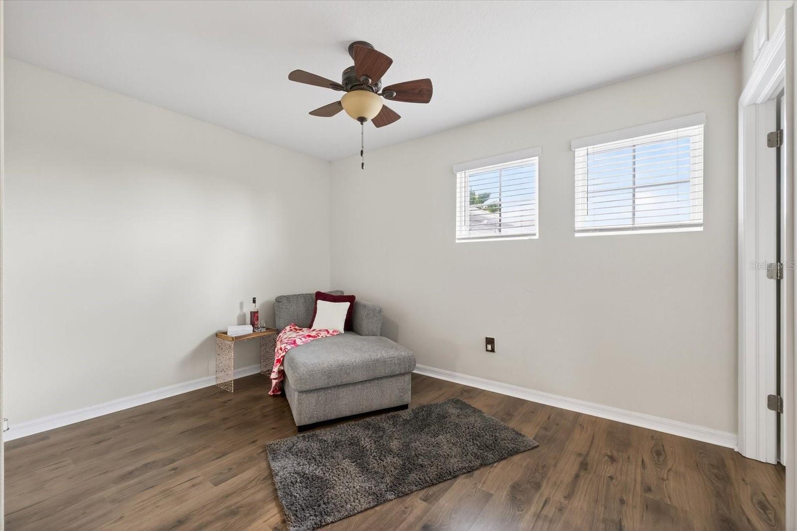 LUCAYA LAKE CLUB TWNHMS PH 2B - Residential