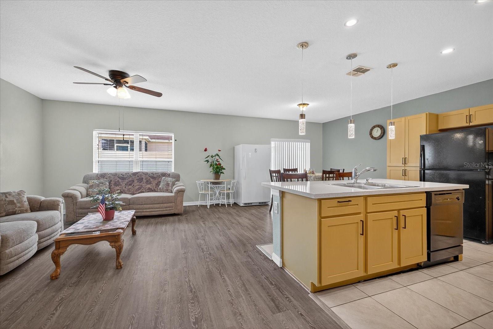 LAKES/LUCERNE PARK PH 3 - Residential