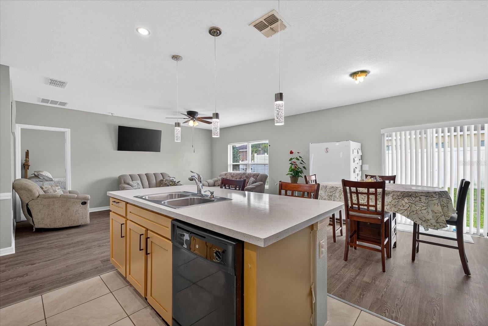 LAKES/LUCERNE PARK PH 3 - Residential