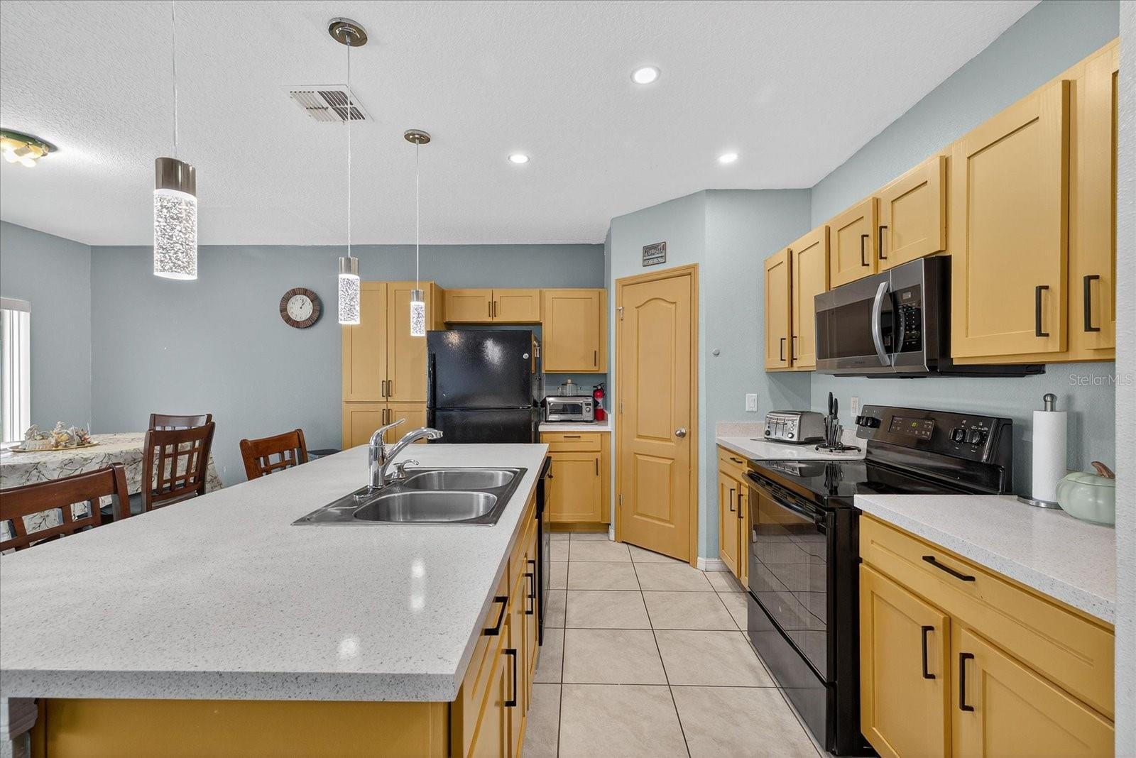 LAKES/LUCERNE PARK PH 3 - Residential