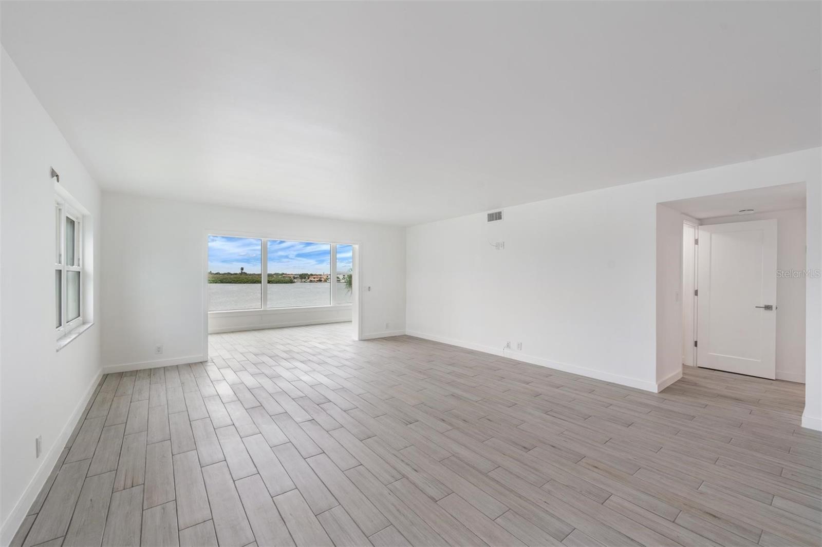 1847 SHORE DRIVE S 301