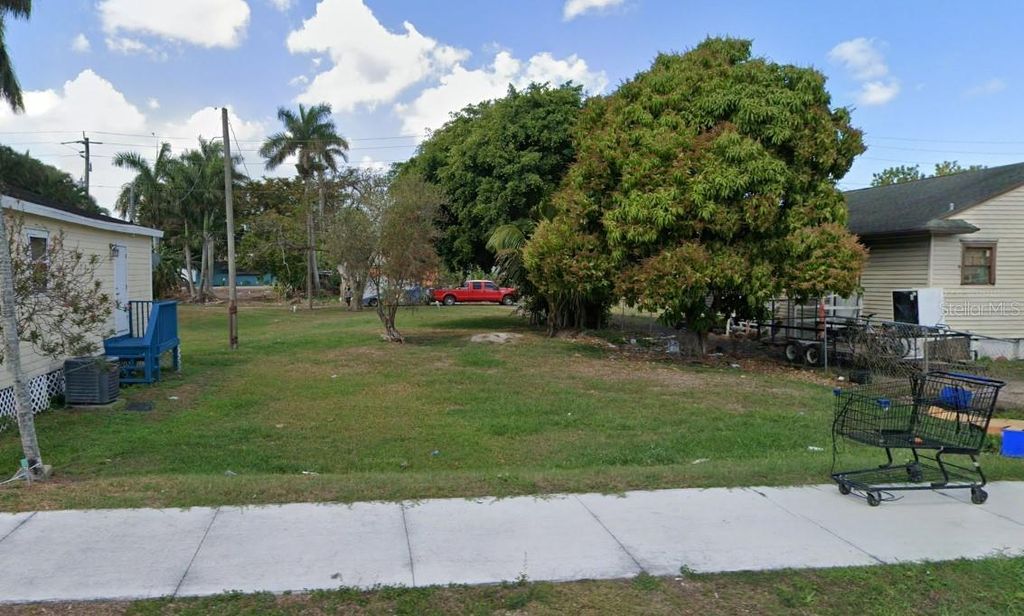 Photo of 171 S Barfield Highway, Pahokee, FL 33476 (MLS # A4688407)