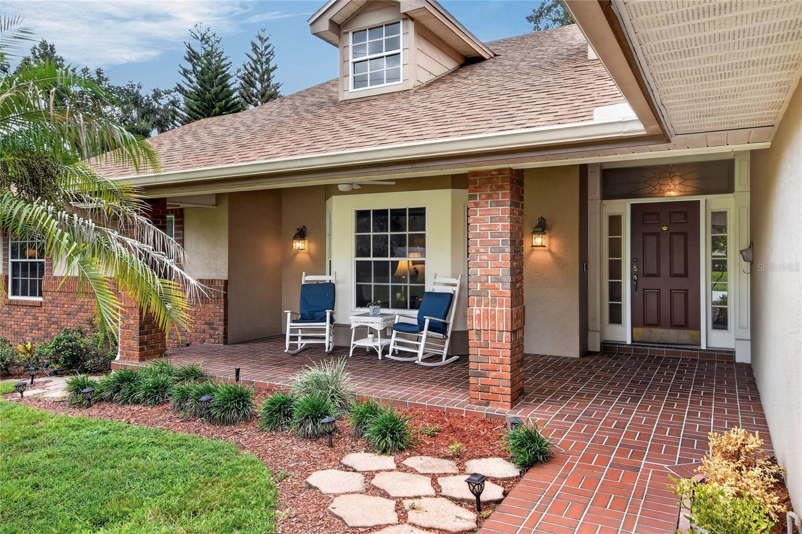 1221 E EDGEWOOD DRIVE