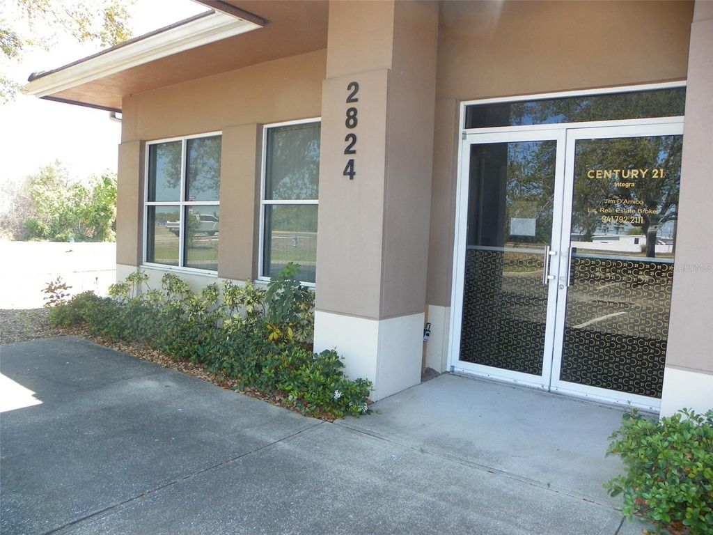 Photo of 2824 Manatee Avenue E, Bradenton, FL 34208 (MLS # A4697855)