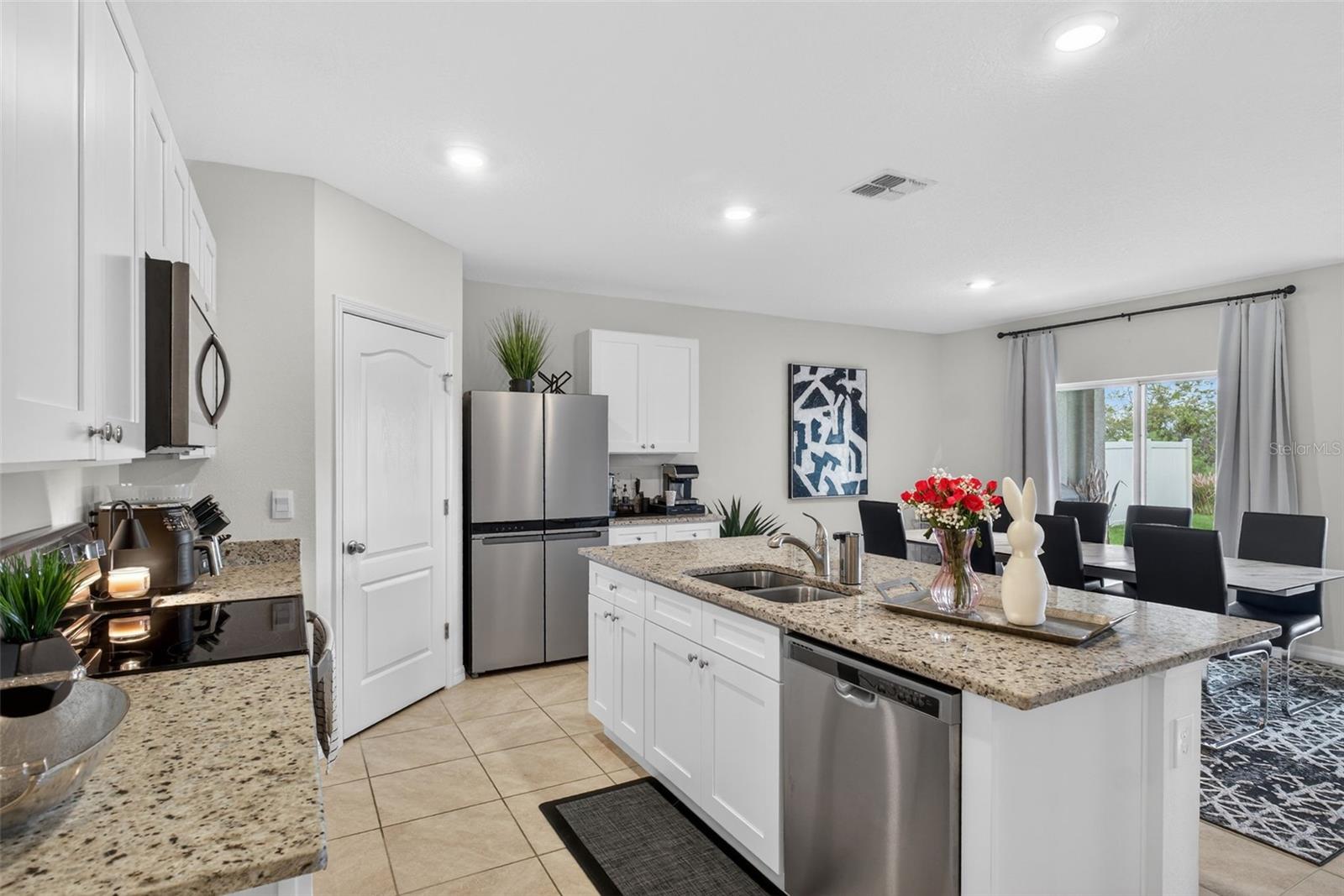 RIVERSTONE PH 5 & 6 - Residential