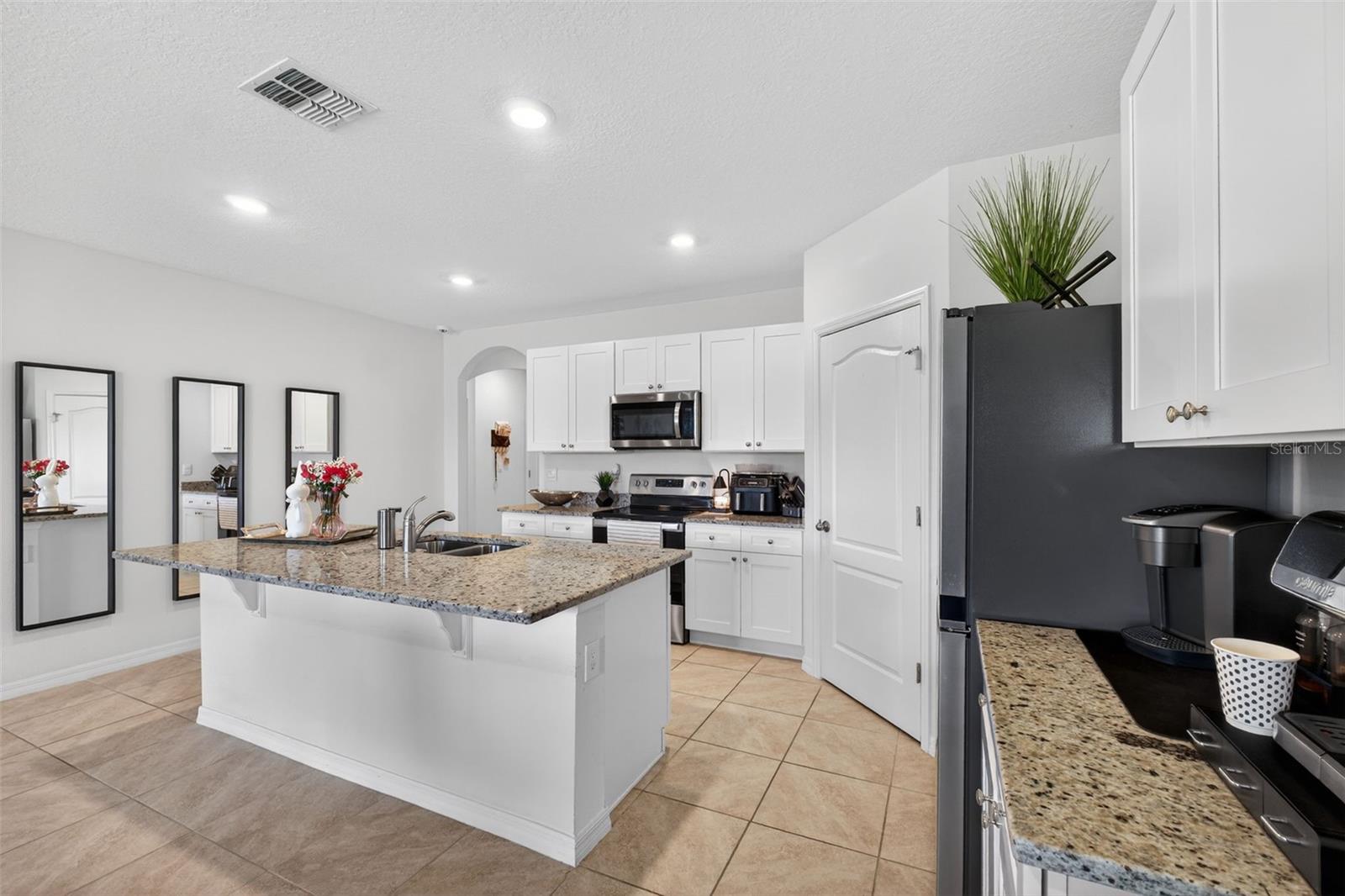 RIVERSTONE PH 5 & 6 - Residential