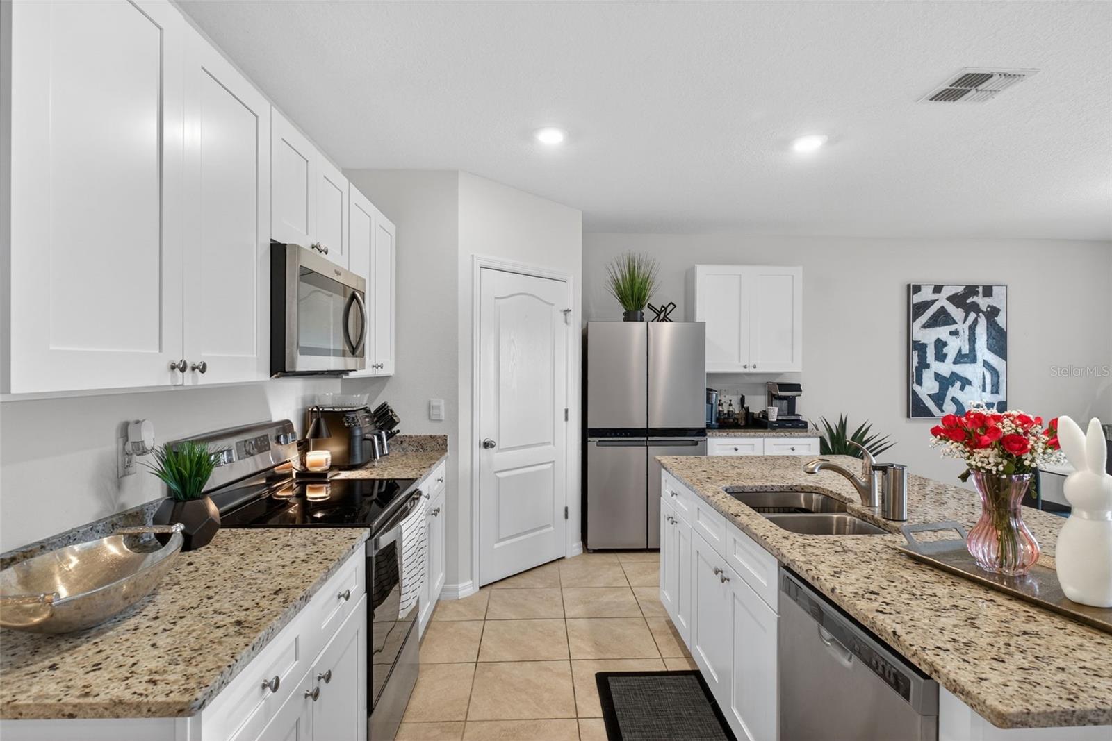 RIVERSTONE PH 5 & 6 - Residential