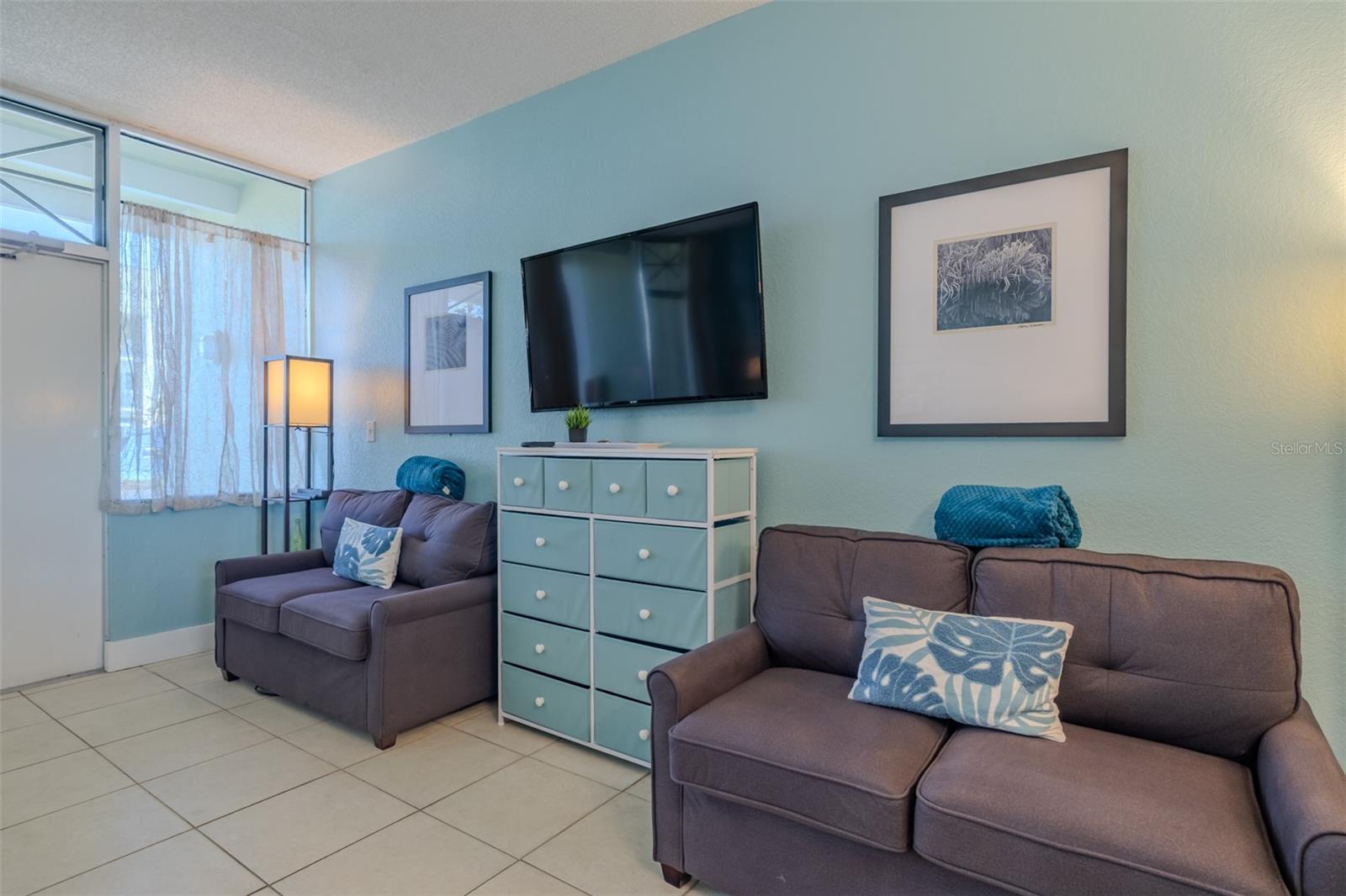 ISLAND RESORT AT MARINERS CLUB - Residential