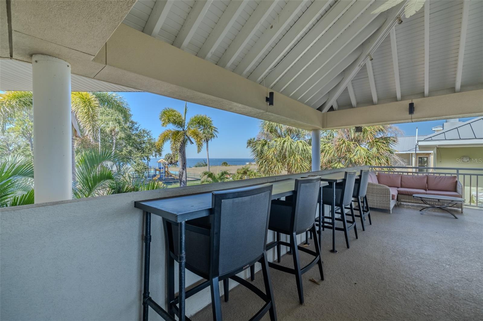 ISLAND RESORT AT MARINERS CLUB - Residential