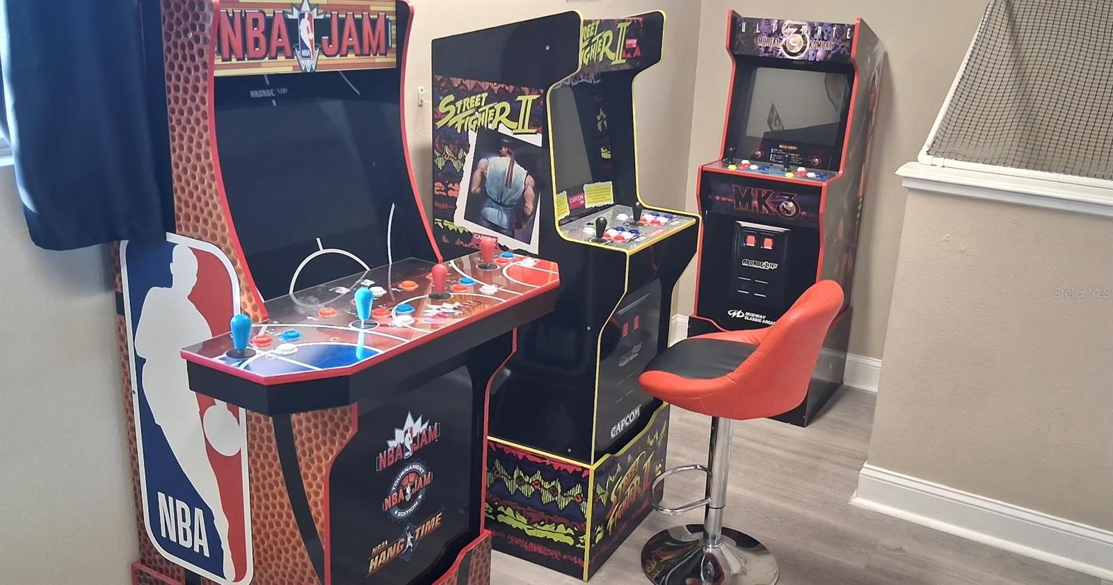 ISLAND RESORT AT MARINERS CLUB - Residential