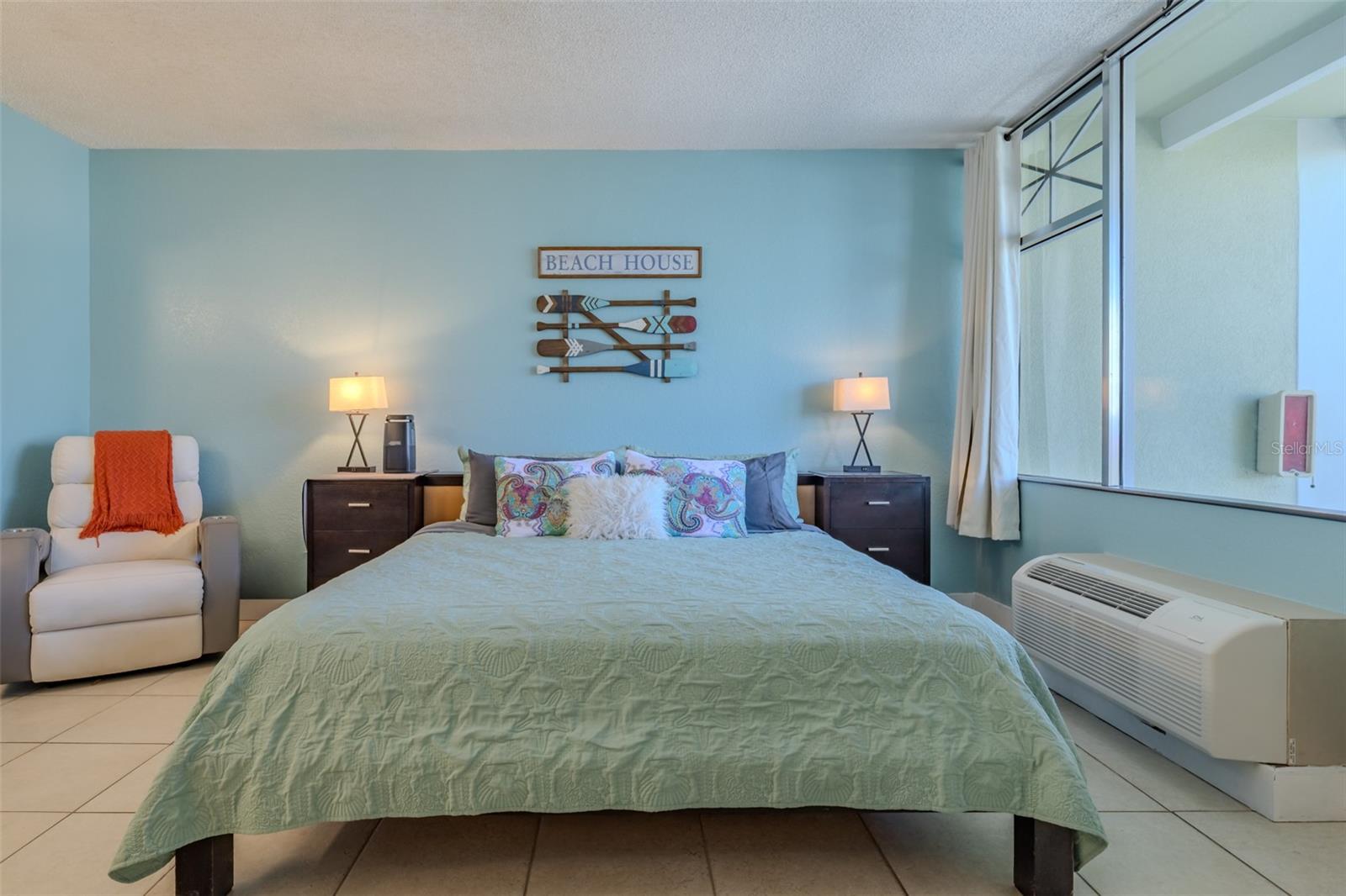 ISLAND RESORT AT MARINERS CLUB - Residential