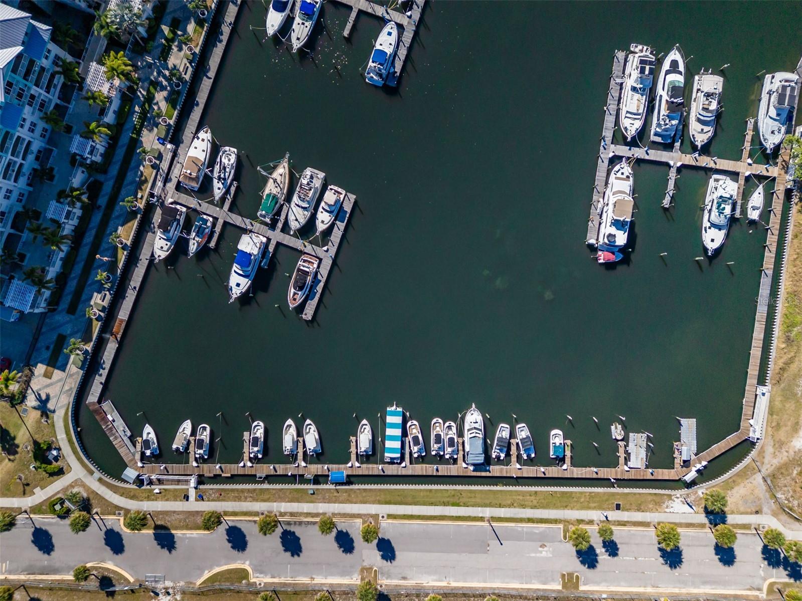 ISLAND RESORT AT MARINERS CLUB - Residential